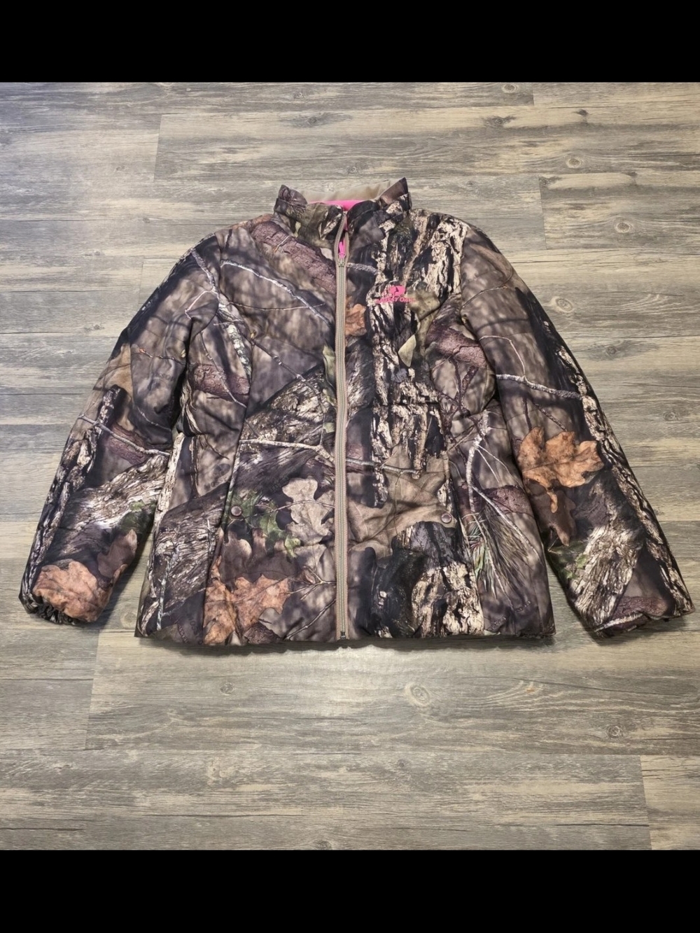 Mossy Oak Brown Camo Puffer Jacket with Pink Accent